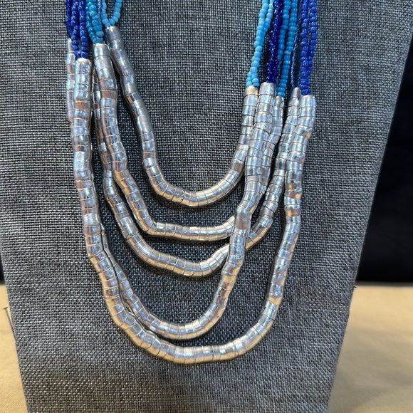 Blue beaded ๐๐๐ necklace with silver accent by Versona (N161) - Picture 3 of 3
